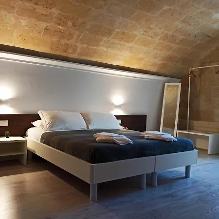 Guest house In & Out Matera