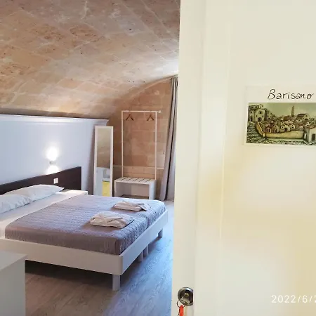 In & Out 4* Matera