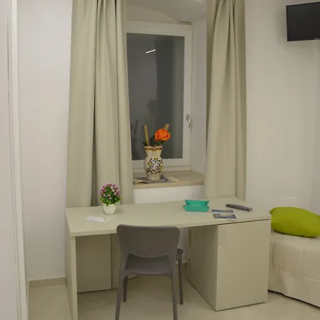 Guest house In & Out 4*