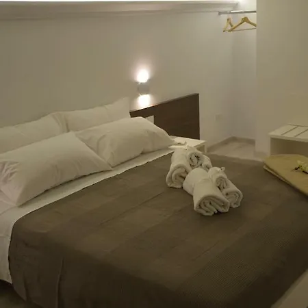 In & Out Guest house