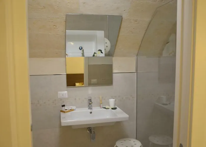 In & Out Πανσιόν 4*