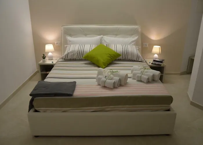 Πανσιόν In & Out